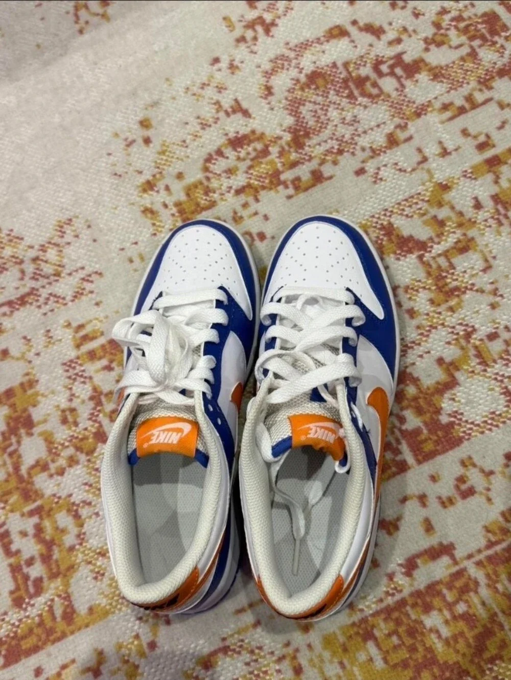 Nike Dunk Knicks Low-Top Sneakers in White, Blue & Orange Youth/Womens